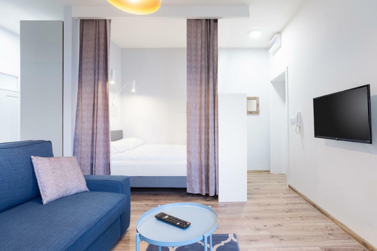 Apartments Mtp Poznan Maleckiego By Renters Esterno foto